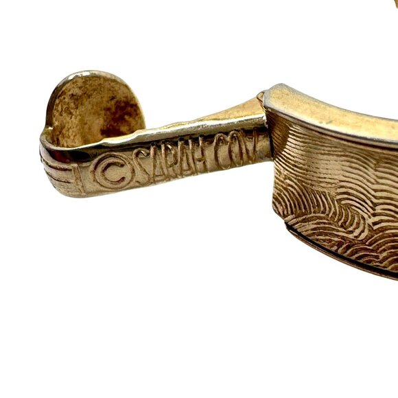 Sarah Coventry Vtg Goldtone Clip-On Earrings Thumbprint Texture Chunky Statement - Picture 4 of 8